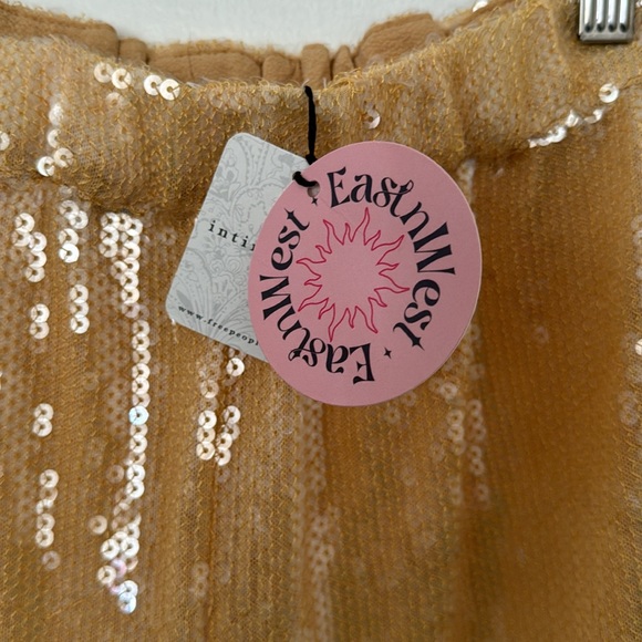 2 piece poppy Tilly sequin short set East n West Brand - Picture 5 of 8